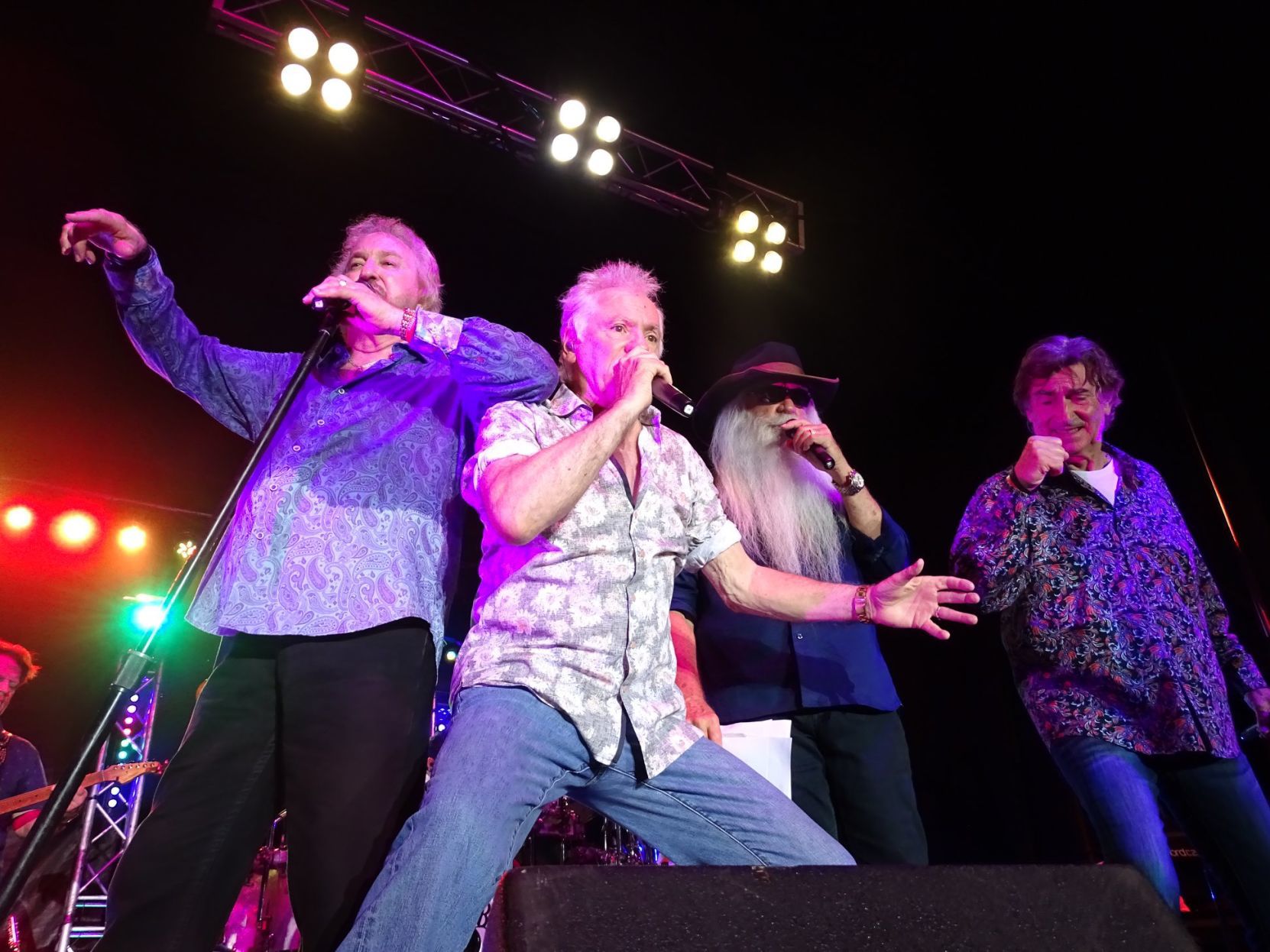 Oak Ridge Boys concert
